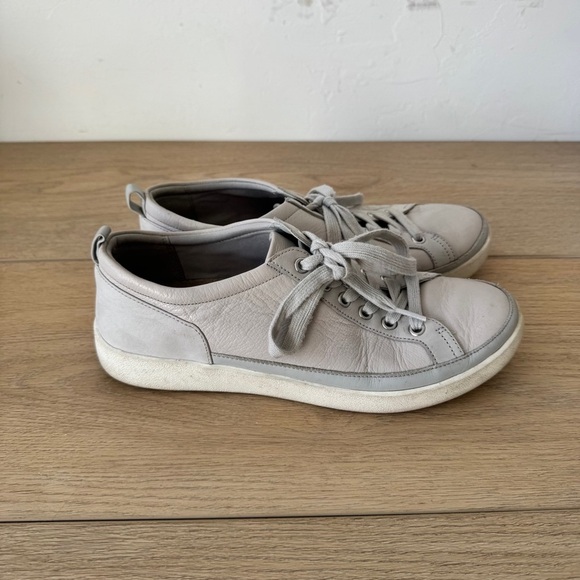 Vionic Shoes - Vionic Winny Sneaker (Womens)